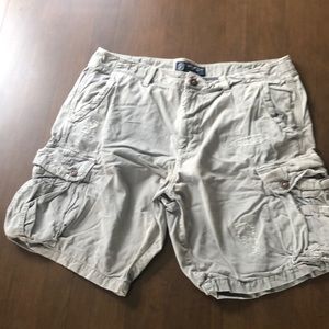 American Eagle Men’s 38 Light Grey Cargo Shorts